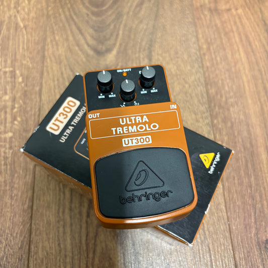 Pre-Owned Behringer  UT300 Tremolo Pedal