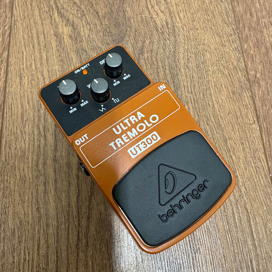 Pre-Owned Behringer  UT300 Tremolo Pedal