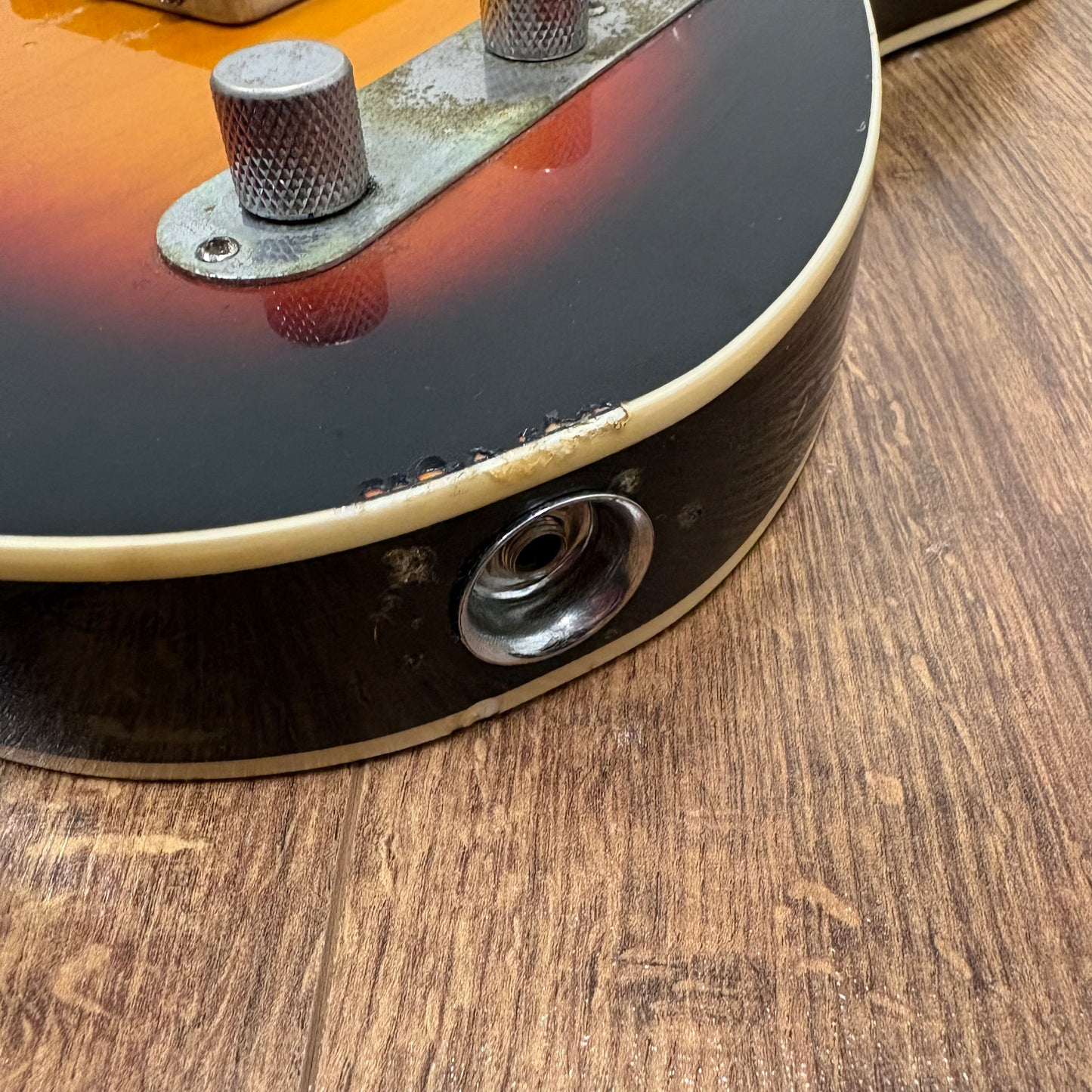Pre-Owned Squier Classic Vibe Telecaster - Relic'd Sunburst - 2016