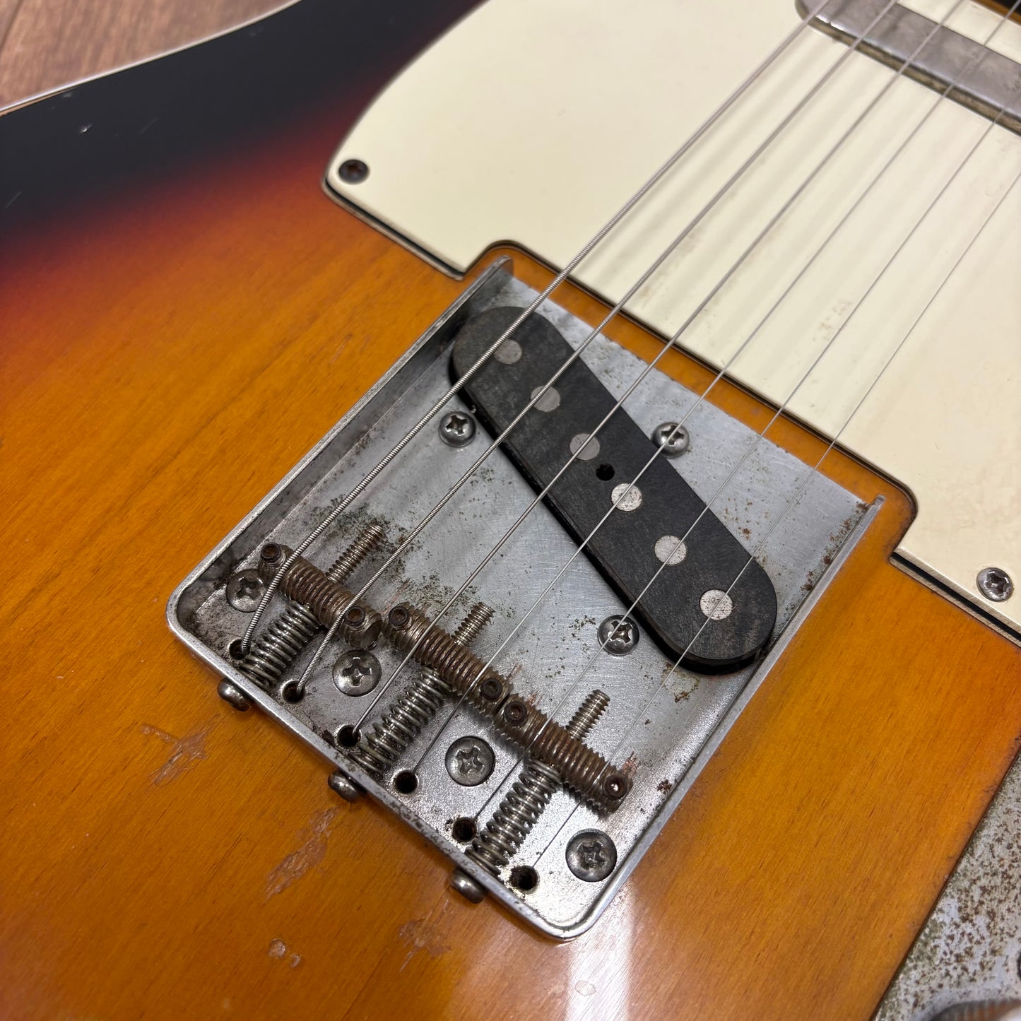 Pre-Owned Squier Classic Vibe Telecaster - Relic'd Sunburst - 2016