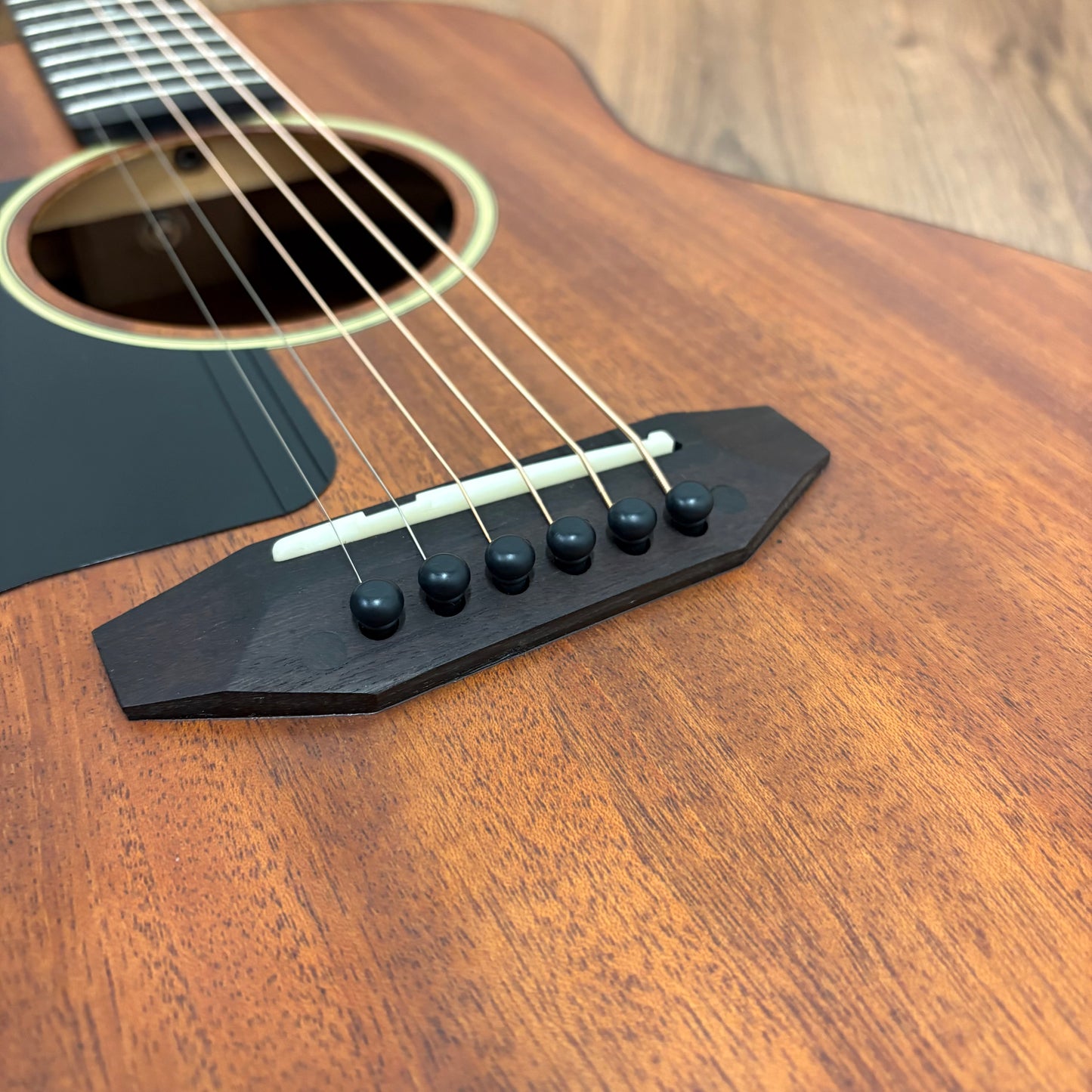 Pre-Owned Harley Benton GS-Travel-E Electro-Acoustic - Left Handed - Mahogany