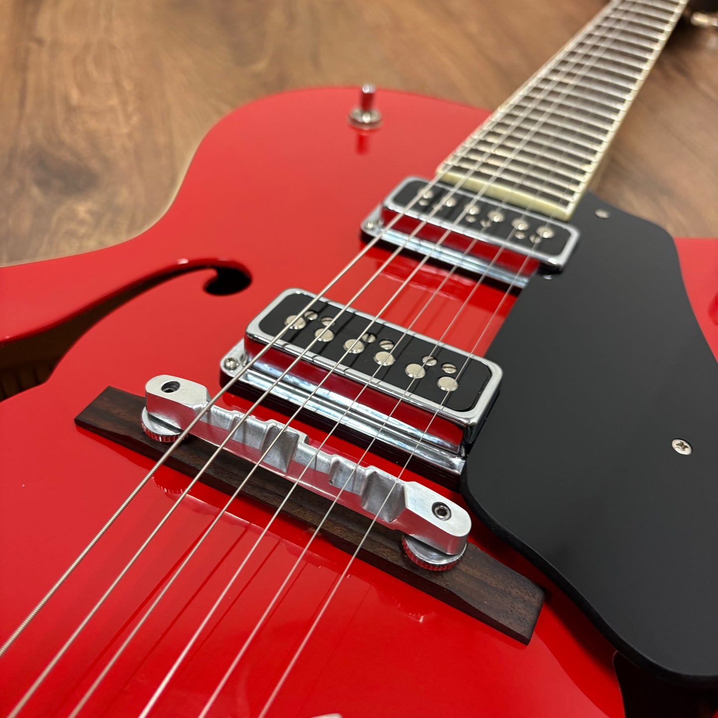 Pre-Owned Gretsch G5129 Electromatic Hollow Body - Cherry Red