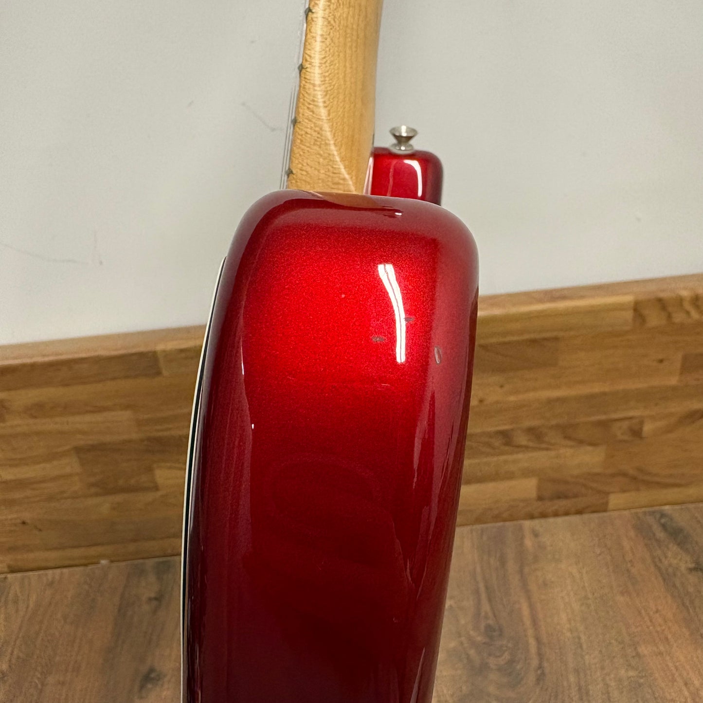 Pre-Owned Fender Mexican Standard Stratocaster - Candy Apple Red