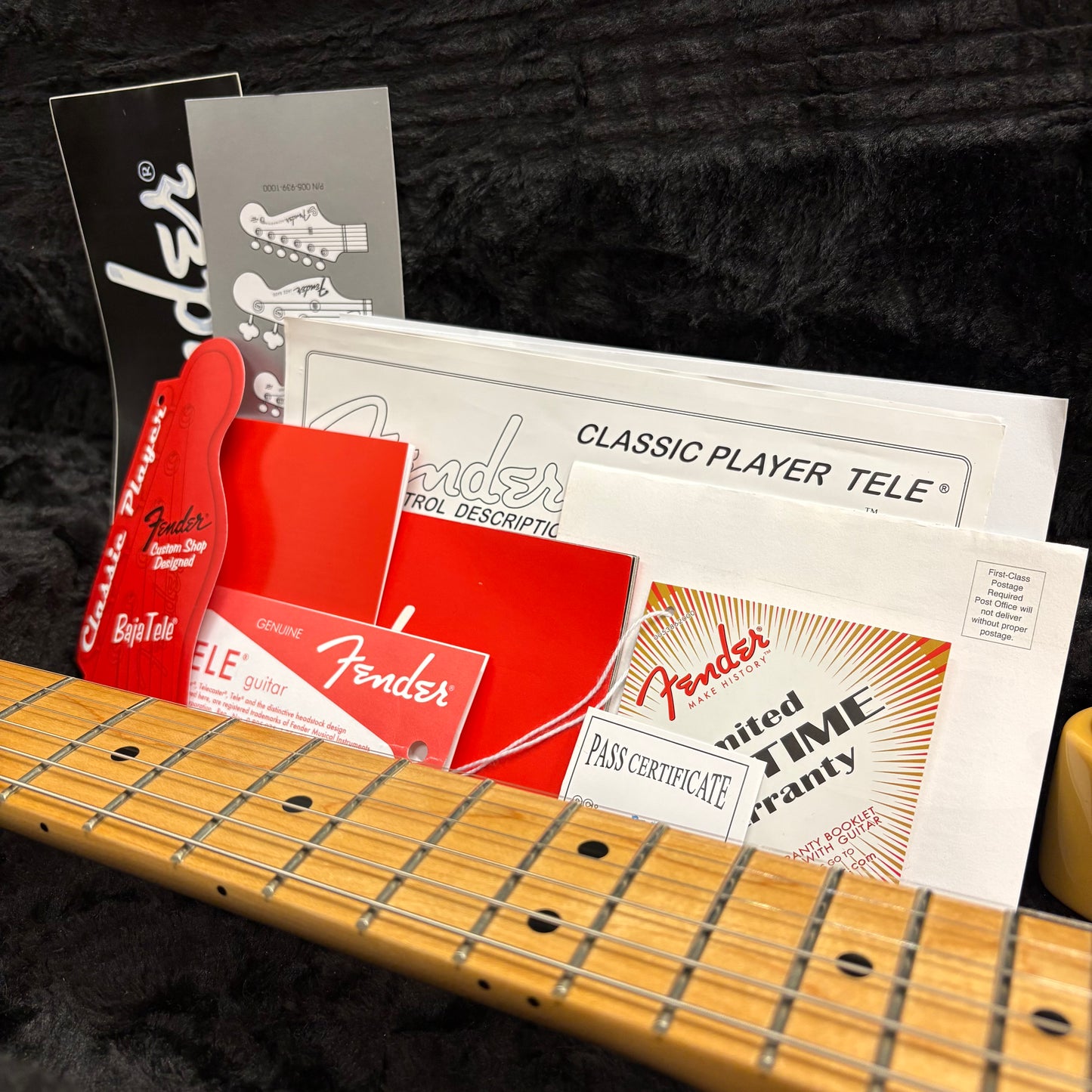 Pre-Owned Fender Classic Player Baja Telecaster - Blonde - 2015