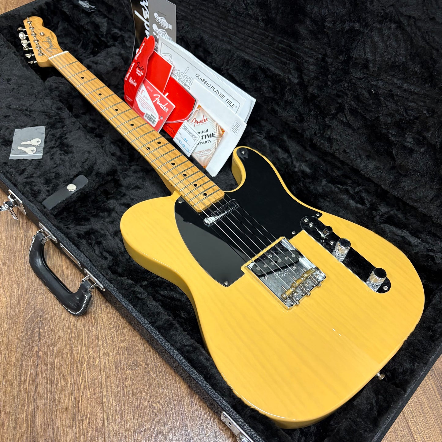 Pre-Owned Fender Classic Player Baja Telecaster - Blonde - 2015
