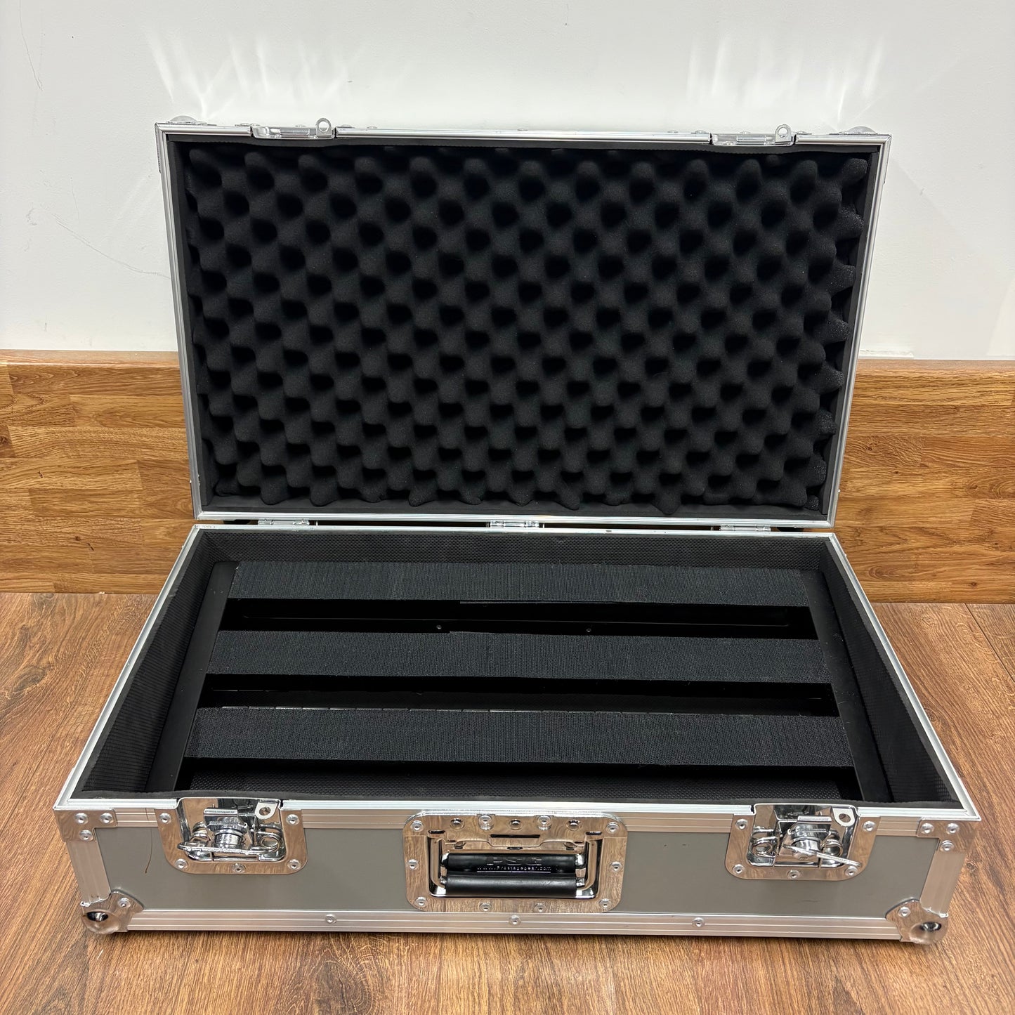 Pre-Owned Pedaltrain Classic 2 w/ Tour Case