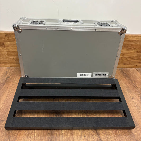 Pre-Owned Pedaltrain Classic 2 w/ Tour Case