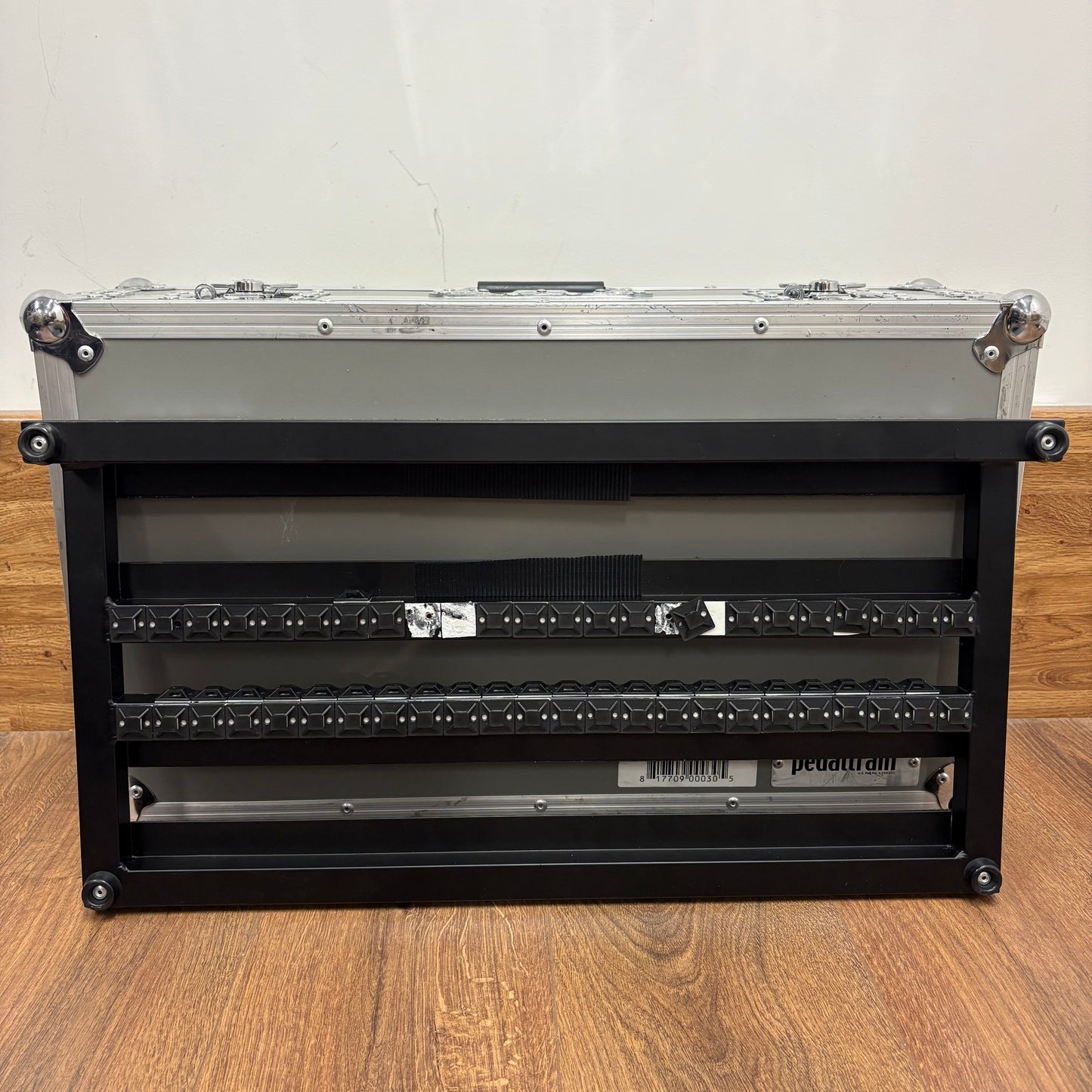 Pre-Owned Pedaltrain Classic 2 w/ Tour Case
