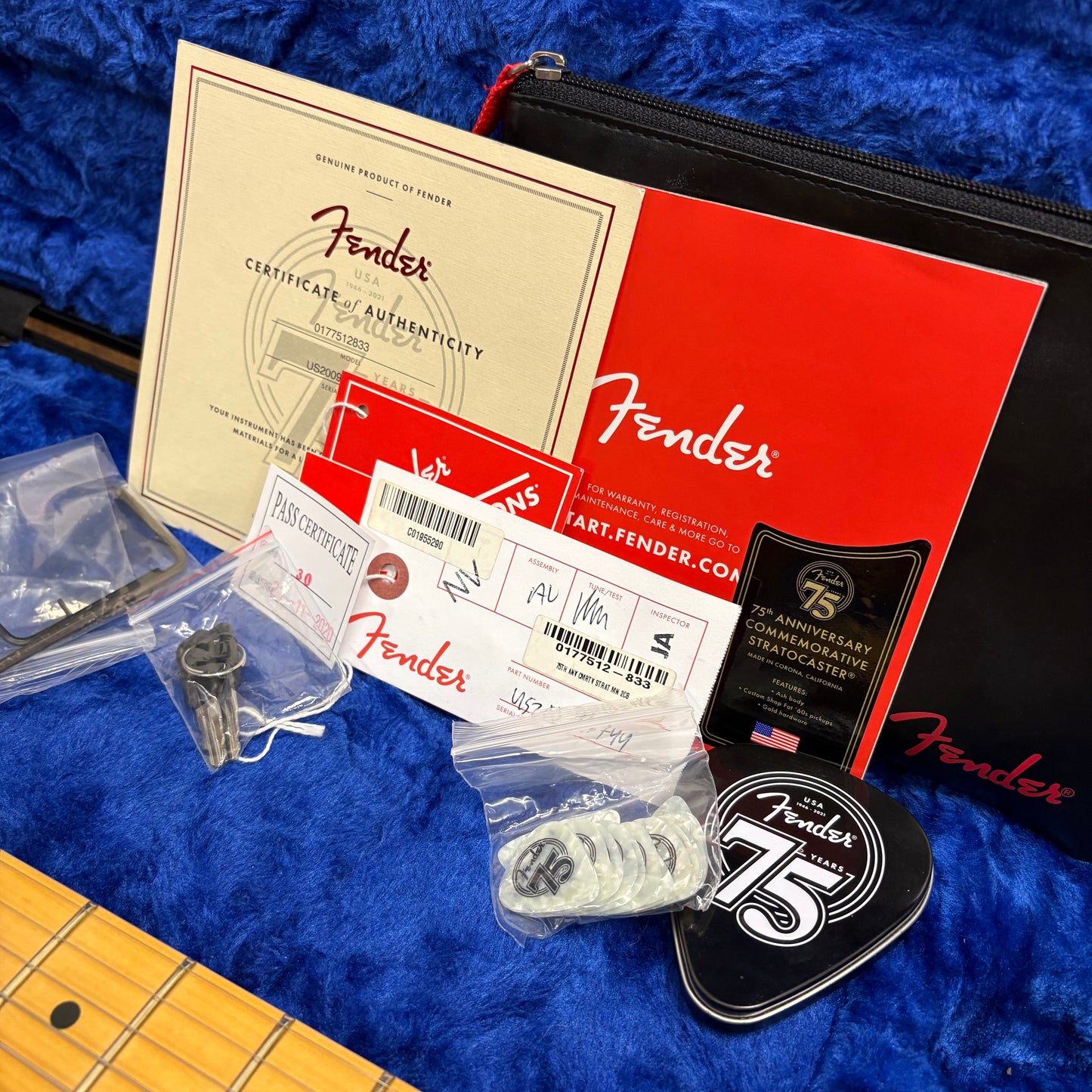 Pre-Owned Fender 75th Anniversary Commemorative Stratocaster - 2-Color Bourbon Burst - 2021