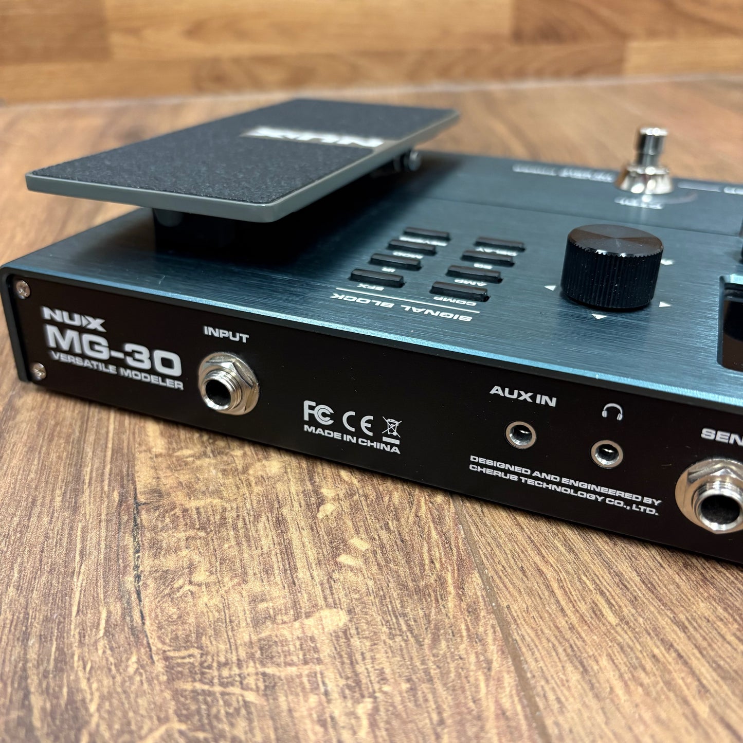 Pre-Owned NUX MG-30 Multi-Effects Pedal
