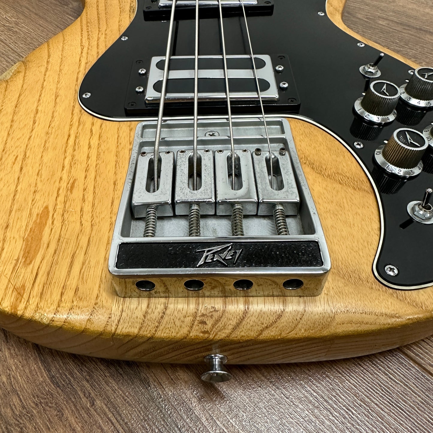 Pre-Owned Peavey T-40 Bass - Natural - 1979