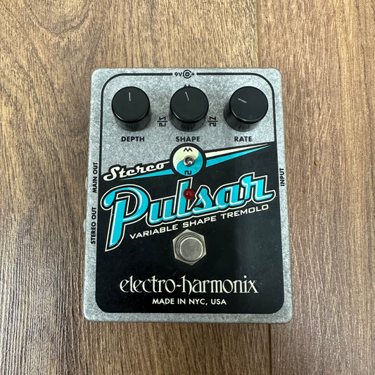 Pre-Owned Electro-Harmonix Stereo Pulsar Tremolo Pedal